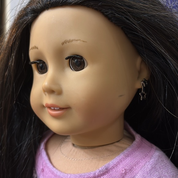 American Girl Truly Me Doll with Pink Dress - Picture 8 of 15